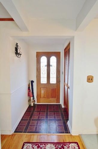 6830 Ridgevue Dr, Pittsburgh PA 15236-3644 exterior