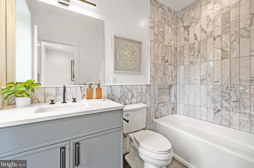 1834 Swann St, Washington DC  20009-5505 exterior