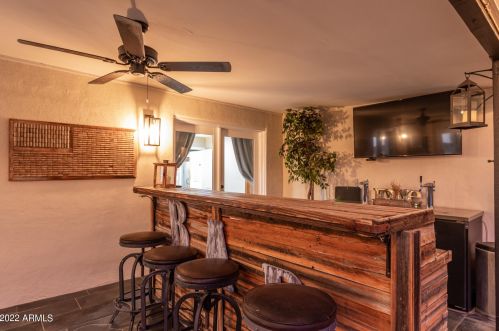 11605 37 Pl, Phoenix AZ 85050-2699 exterior