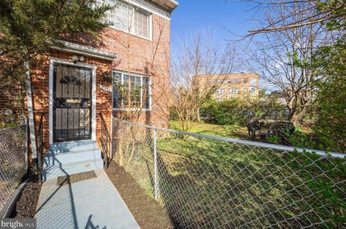 7566 8th St, Washington, DC 20012-1814