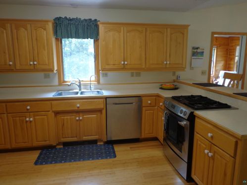 4566 Rice Lake Dam Rd, Duluth MN 55803-5405 exterior