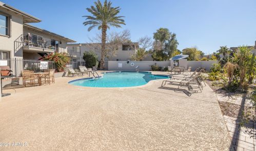 4101 Camelback Rd, Phoenix AZ  85018-2734 exterior