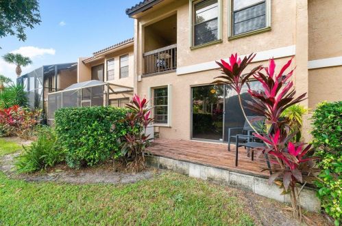 21092 Las Brisas Cir, Boca Raton FL  33433-4820 exterior