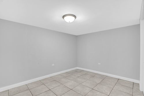 1652 Leclaire Ave, Chicago IL 60638-2145 exterior