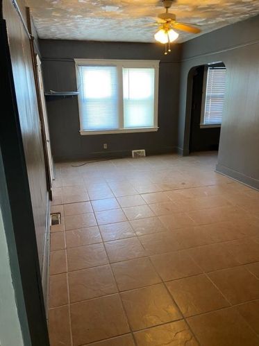 111 Dorchester Ave, Providence RI  02909-4529 exterior