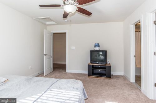 8106 Ashton St, Alexandria VA 22309-1345 exterior