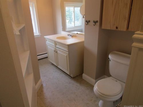 134 Melba St, Milford CT 06460-7602 exterior