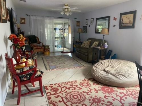 1749 Ryecroft Ct, Fort Pierce, FL 34952-4135