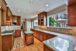 2148 Looscan Ln, Houston TX  77019-1508 exterior