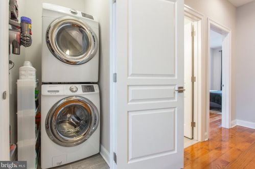 1233 Lawrence St, Philadelphia PA 19140-3348 exterior