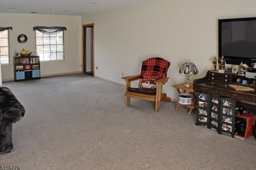 10 Brookside Dr, Rockaway NJ 07866-4201 exterior