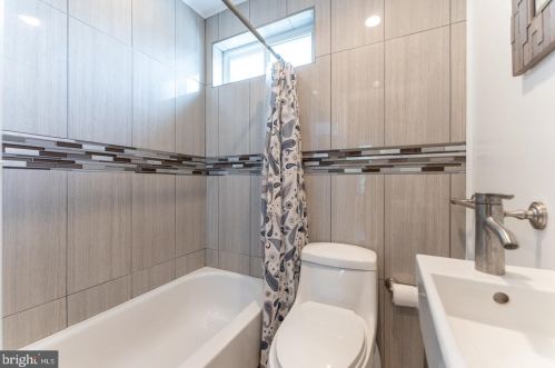 228 Girard Ave, Philadelphia PA 19130-1687 exterior