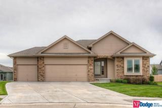 18407 Cuming Cir, Omaha, NE 68022-1659
