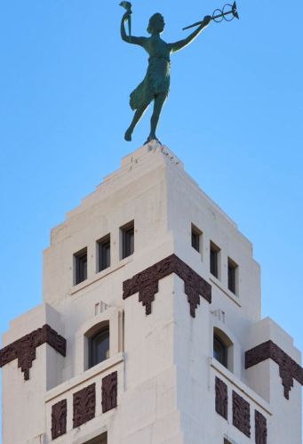 758 Larrabee St, Chicago IL  60654-6445 exterior