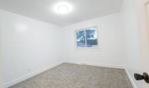 1666 Princess Ln, Meskegon MI 49445-1739 exterior