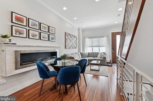 2023 Gerritt St, Philadelphia PA  19146-4517 exterior