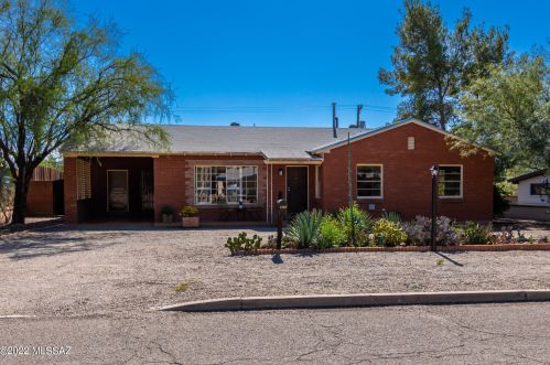 4220 Kilmer St, Tucson, AZ 85711-2826