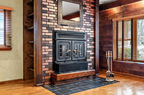 2421 Corona Rd, Waukegan IL 60087-4042 exterior