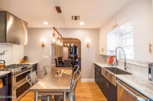 77 Ashland Ave, Phoenix, AZ 85004-1321