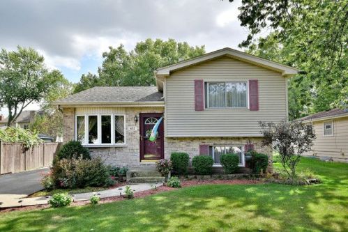 632 Comstock Ave, Elmhurst IL  60126-1807 exterior