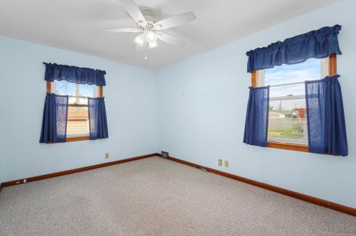 6130 Moody Ave, Chicago IL 60638-3545 exterior