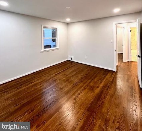 6949 Westhampton Dr, Alexandria VA 22307-1527 exterior