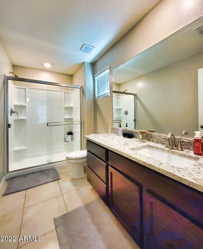 8057 Albeniz Pl, Phoenix AZ  85043 exterior