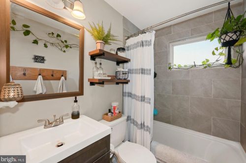 211 California Trl, Browns Mills NJ 08015-5640 exterior