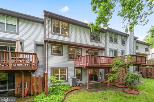 1633 Hugo Cir, Silver Spring MD 20906-5922 exterior