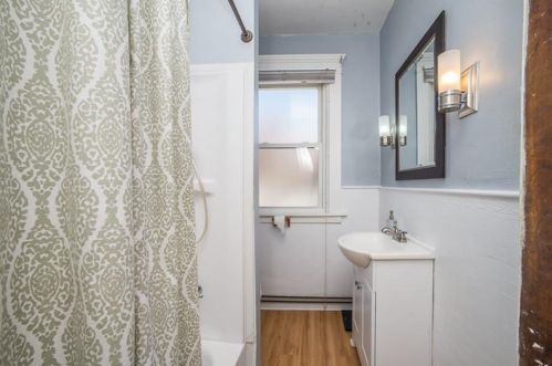 1413 Chelton Ave, Pittsburgh PA 15226-2323 exterior