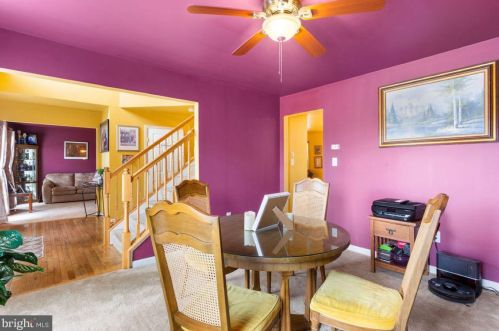 37 Louvain Dr, Hanover PA 17331-8696 exterior