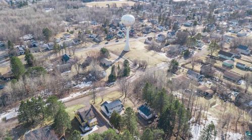 8725 Lawn St, Duluth MN 55810-1543 exterior