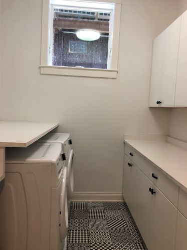 549 Roscoe St, Chicago IL  60657-3518 exterior