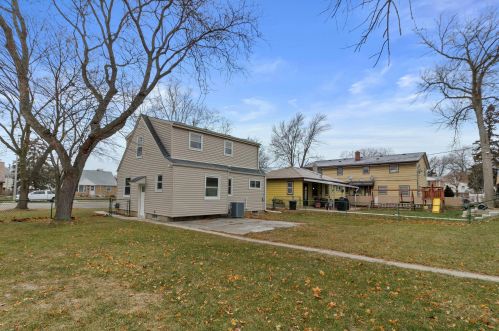 3816 51, Milwaukee WI 53220-2022 exterior