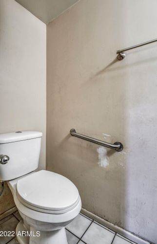 7330 Coolidge St, Phoenix AZ 85015-3845 exterior