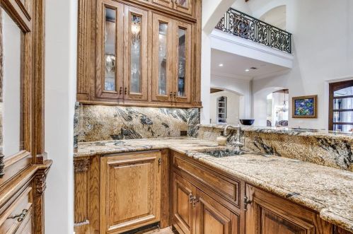 1 Bretton Woods Way, Dallas TX 75220-3808 exterior