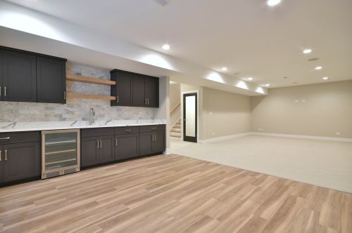 698 Berkley Ave, Elmhurst IL  60126-4244 exterior