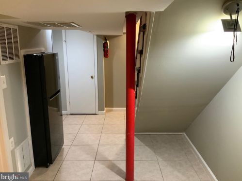 9313 Glenville Rd, Silver Spring MD 20901-3637 exterior