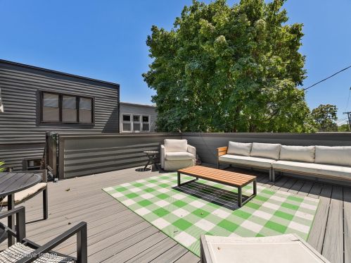 1350 Oakley Blvd, Chicago IL 60622-1848 exterior