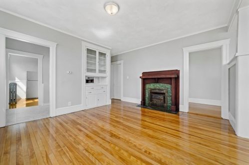 31 Hitchcock Rd, Worcester MA 01603-2622 exterior