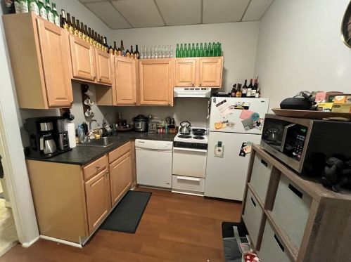 47 Bay State Rd, Boston, MA