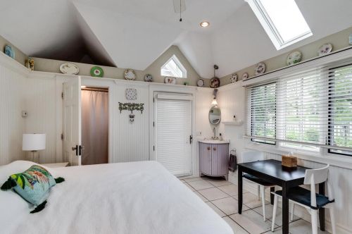 746 Gorham St, Madison WI 53703-1521 exterior