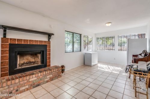 3031 Idaho St, Tucson AZ 85746-1045 exterior