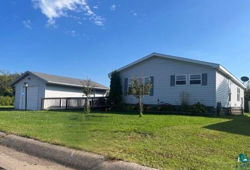 5046 Boulder Dr, Duluth, MN 55811-1552