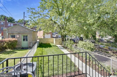 35 Buchanan St, Washington DC  20011-6717 exterior