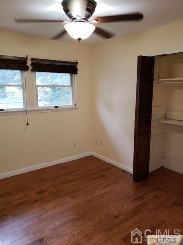 17 Barnett Pl, Piscataway NJ  08854-5301 exterior