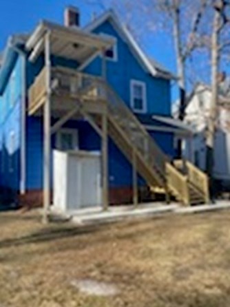 49 Euclid Ave, Springfield MA 01108-1725 exterior