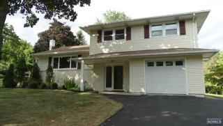 6 Condit Ave, Parsippany, NJ 07054-1647