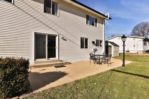 1108 Fernview Dr, Saint Louis MO 63141-6141 exterior