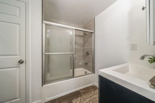 334 Lakeside Ave, Andover NJ  07821-5821 exterior